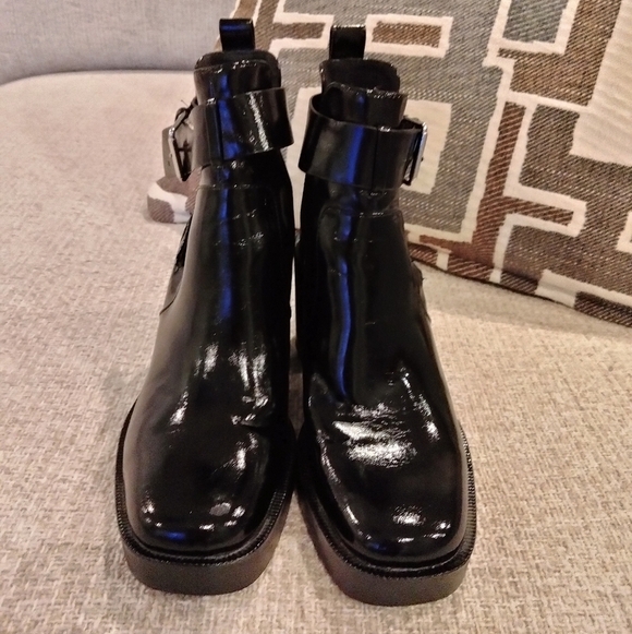 Zara Black Leather Ankle Boots - Picture 5 of 10